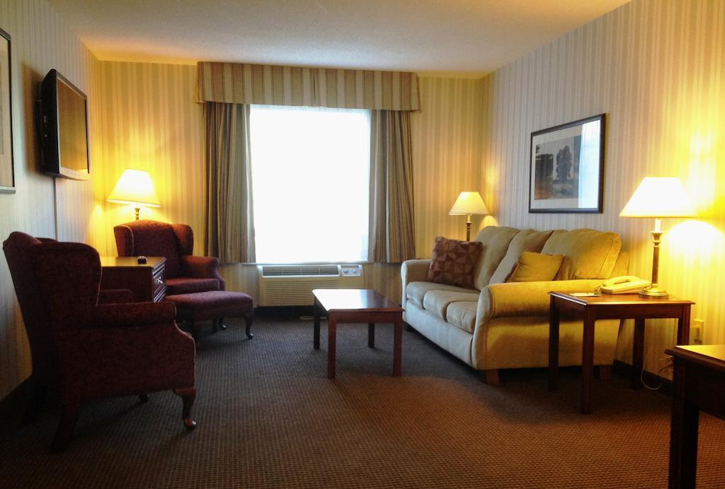 Quality Hotel & Suites Woodstock Eksteriør bilde