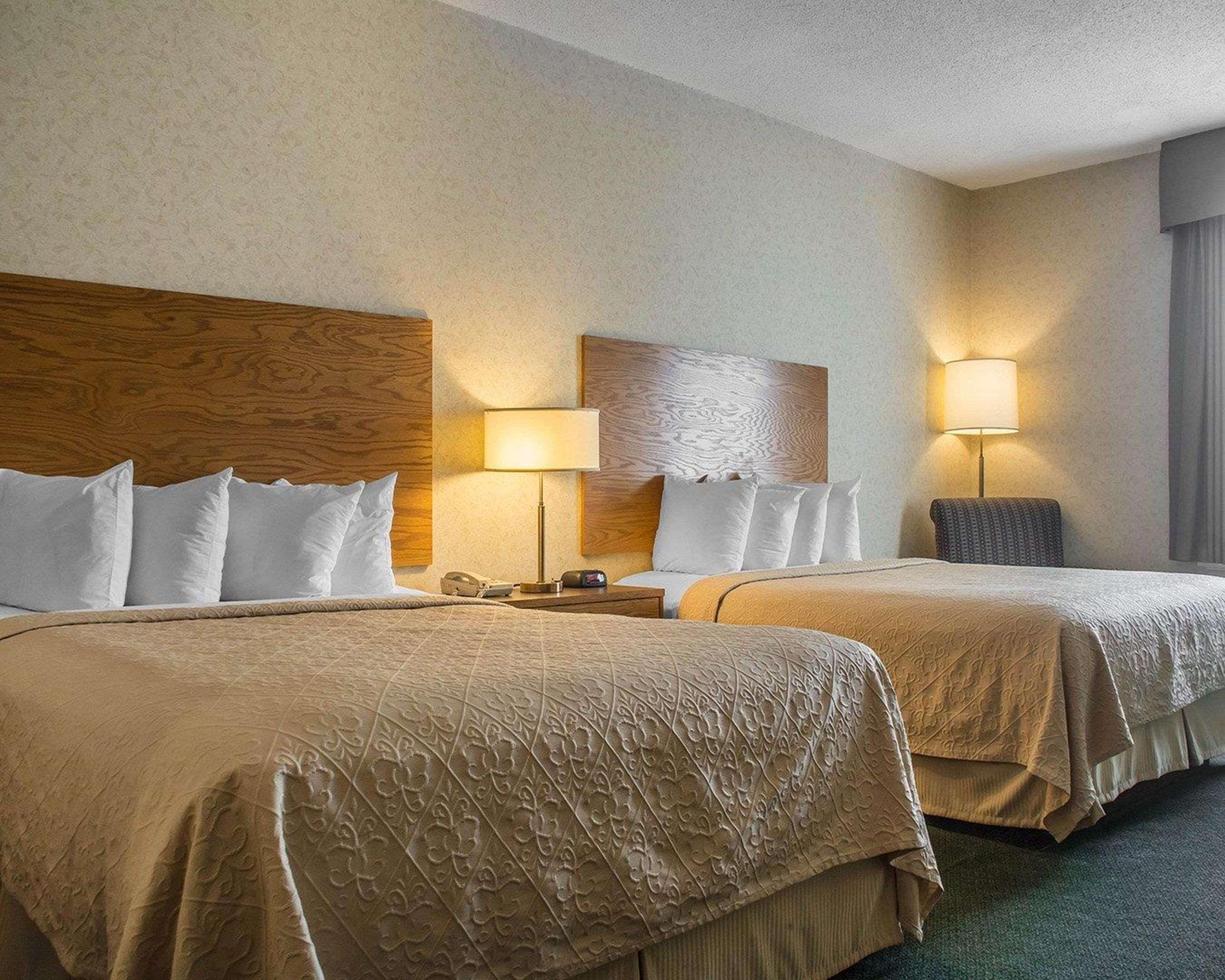 Quality Hotel & Suites Woodstock Eksteriør bilde